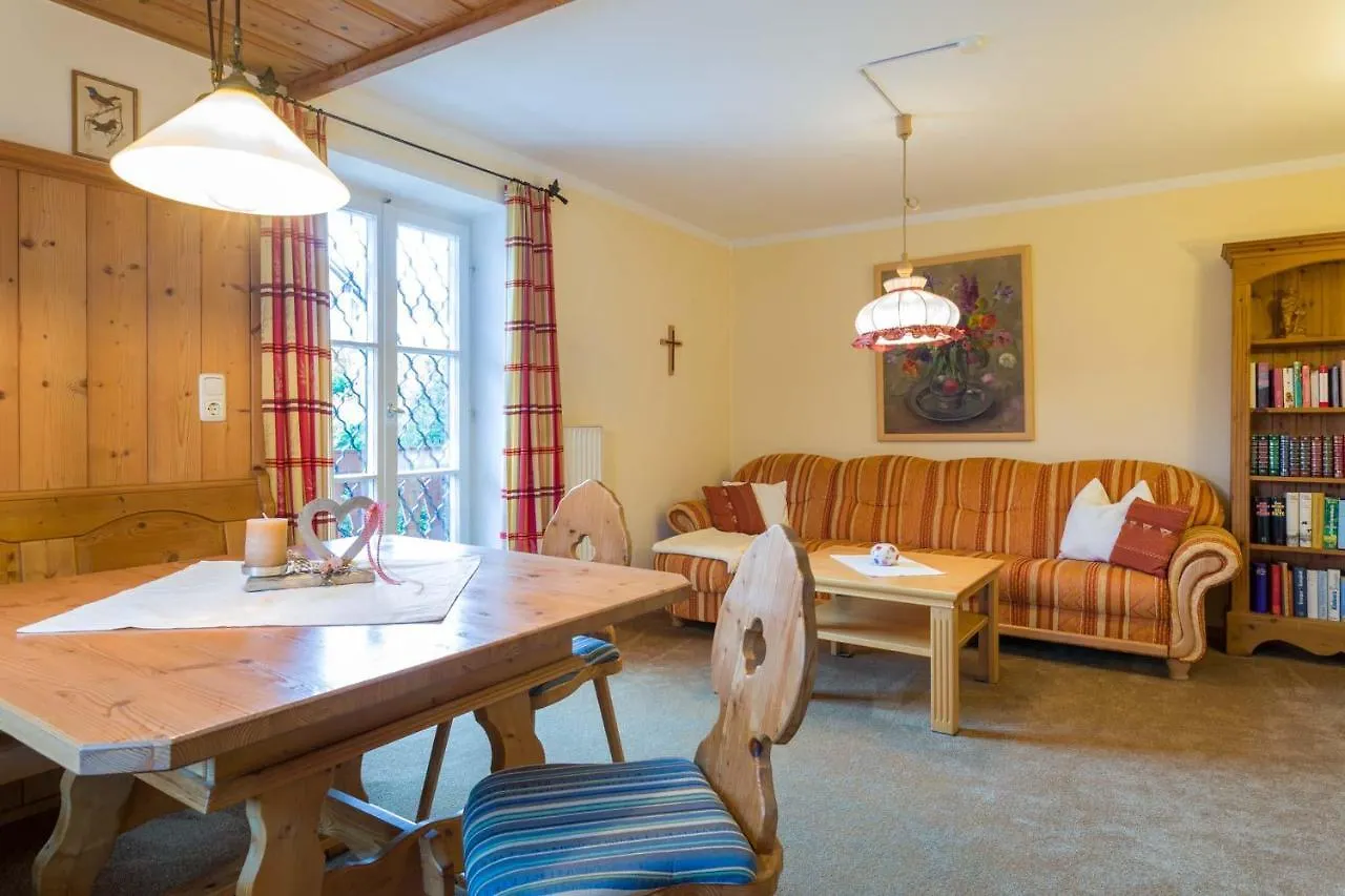 Ferienwohnungen Haus Sonnenwinkel Oberschonau Eins Apartment