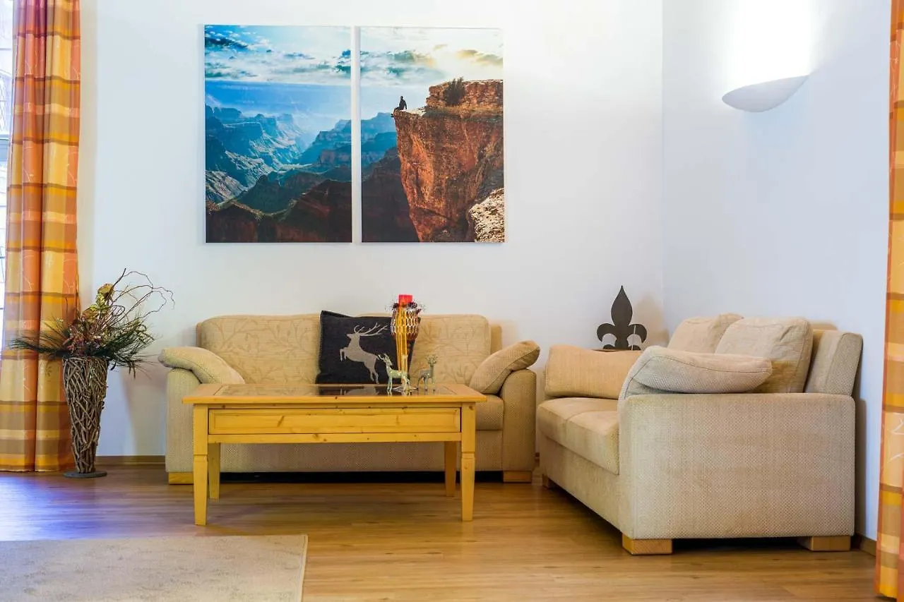 Ferienwohnungen Haus Sonnenwinkel Oberschonau Eins Apartment