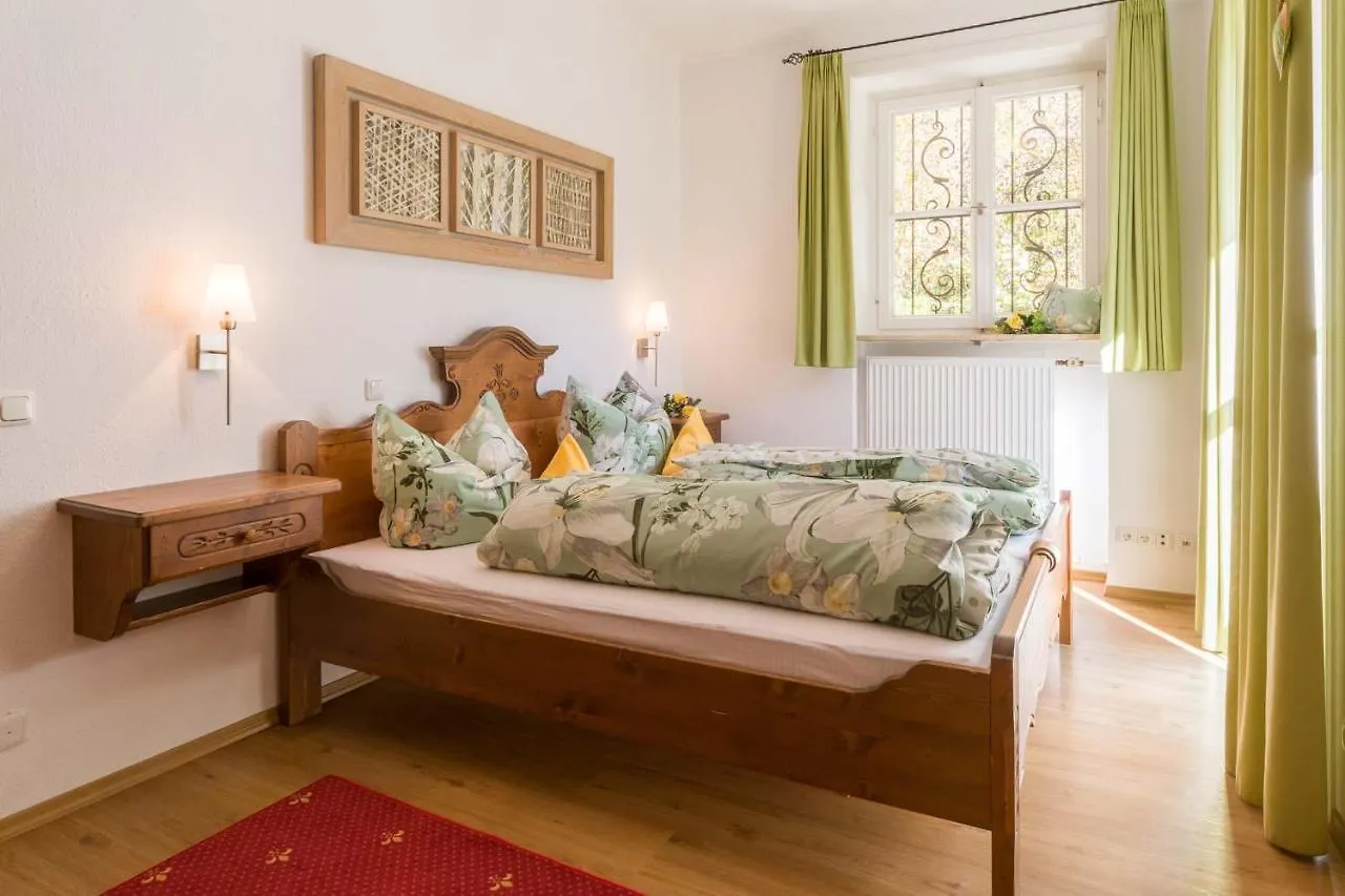 Apartment Ferienwohnungen Haus Sonnenwinkel Oberschonau Eins