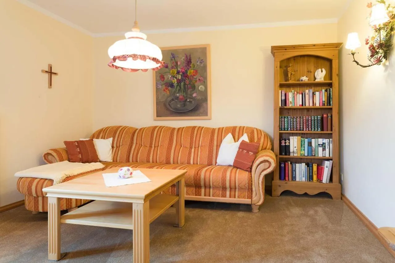 Apartment Ferienwohnungen Haus Sonnenwinkel Oberschonau Eins